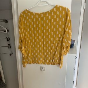 Cute and Flowy Cropped Blouse